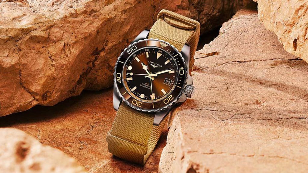 Longines Hydro Conquest GMT фото