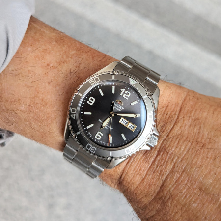 Часы наручные RA-AA0819N19B