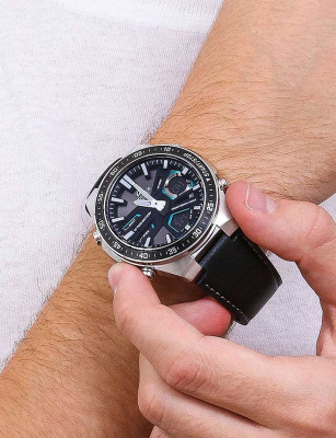 Часы наручные Casio EFV-C110L-1AVEF