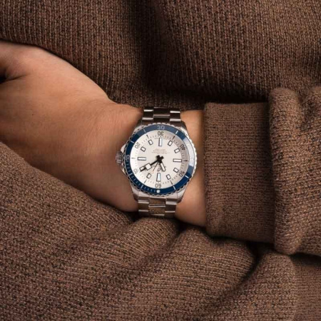 Часы наручные Breitling A17375E71G1A1