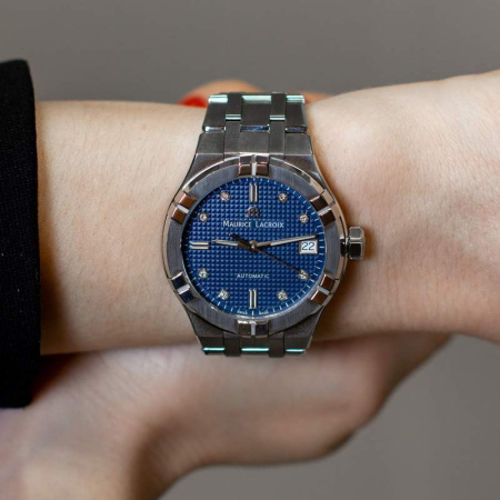 Часы наручные Maurice Lacroix AI6006-SS002-450-1	