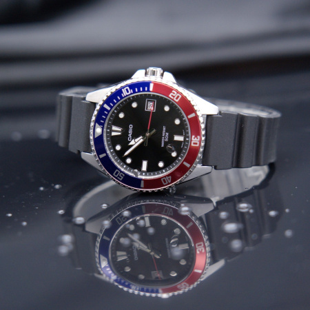 Часы наручные Casio MDV-10-1A2VDF