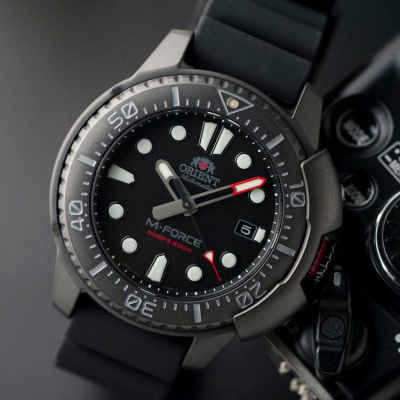 Часы наручные Orient RA-AC0L03B00B