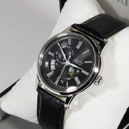 Часы наручные Orient RA-AK0010B10B