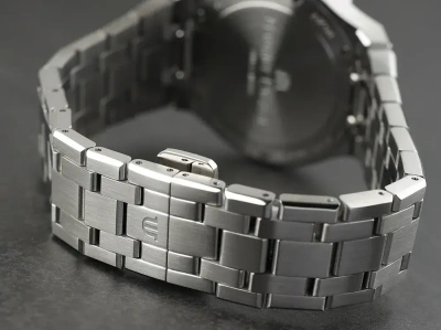 Часы наручные Maurice Lacroix AI1106-SS002-170-1	