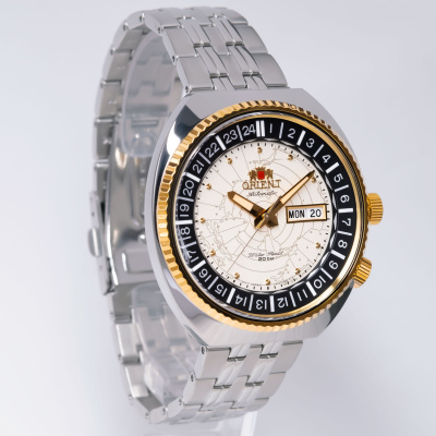 Часы наручные Orient RA-AA0E01S19B