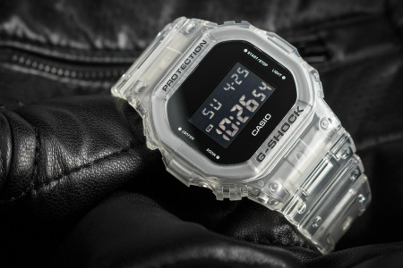 Часы наручные Casio DW-5600SKE-7ER