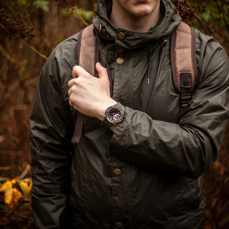 Часы наручные Casio GA-2200MFR-5AER