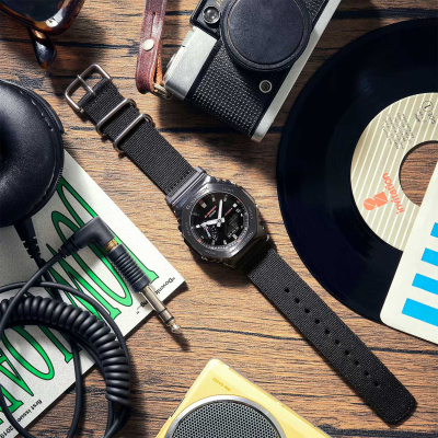 Часы наручные Casio GM-2100CB-1AER