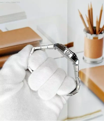 Часы наручные Maurice Lacroix AI1106-SS002-350-1	