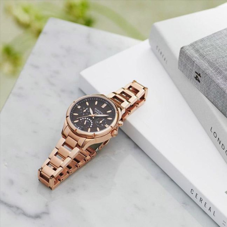 Часы наручные Casio SHE-3047PG-5AUER