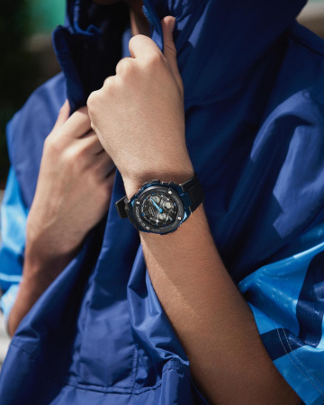 Часы наручные Casio GST-W300G-1A2ER