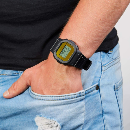 Часы наручные Casio DW-5600BBMB-1ER