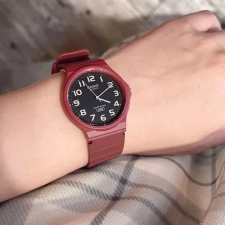 Часы наручные Casio MQ-24UC-4BDF