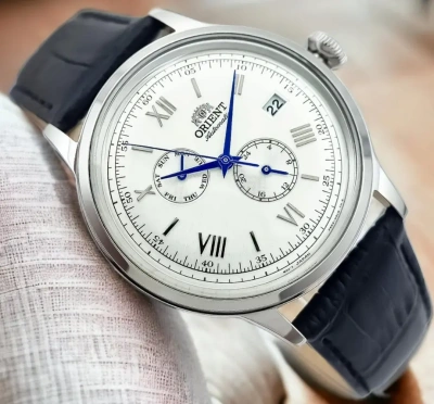 Часы наручные Orient RA-AK0701S10B