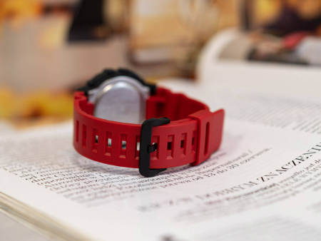 Часы наручные Casio WS-1400H-4AVEF