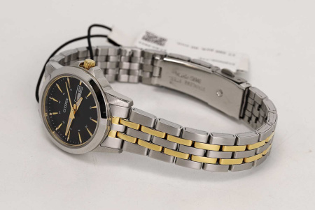 Часы наручные Citizen EQ0608-55E
