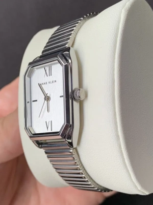 Часы наручные Anne Klein AK/3981SVSV