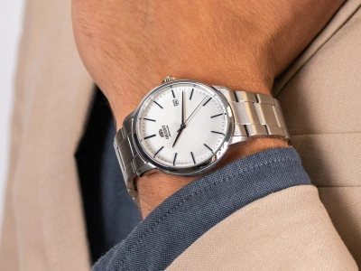 Часы наручные Orient RA-AC0E02S10B