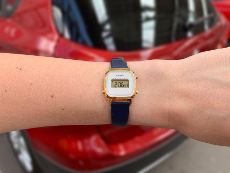 Часы наручные Casio LA670WEFL-2EF Часы наручные Casio LA670WEFL-2EF