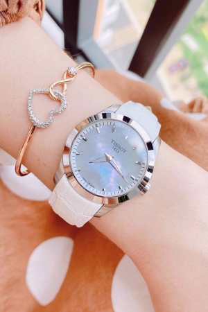 Часы наручные Tissot T035.246.16.111.00