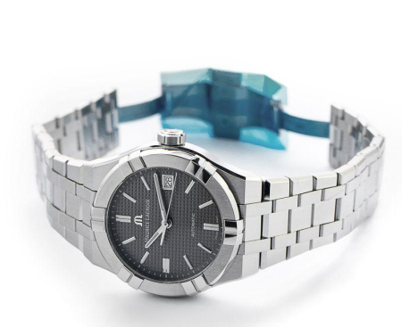 Часы наручные Maurice Lacroix AI6007-SS002-230-1	