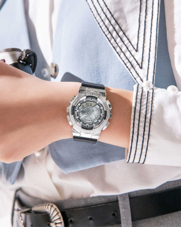 Часы наручные Casio GM-S110-1AER