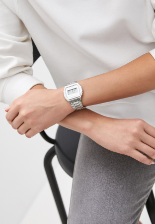 Часы наручные Casio A1000D-7EF