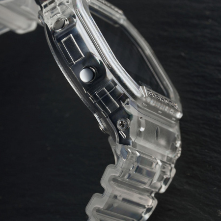 Часы наручные Casio DW-5600SKE-7ER