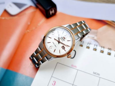 Часы наручные Orient FNR1Q002W0