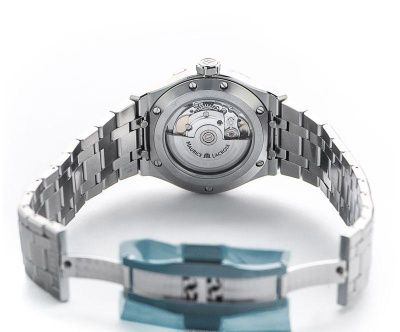 Часы наручные Maurice Lacroix AI6007-SS002-230-1	