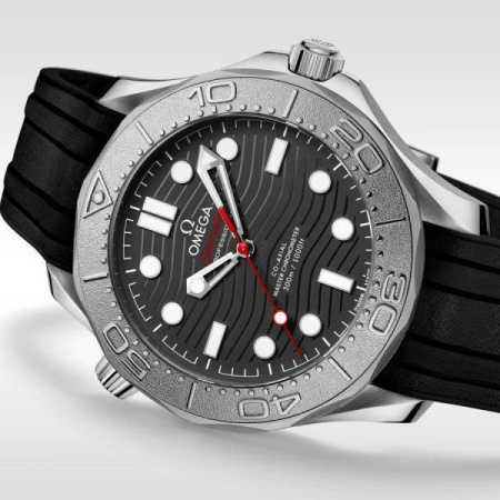 Часы наручные Omega 21032422001002 Часы наручные Omega 21032422001002