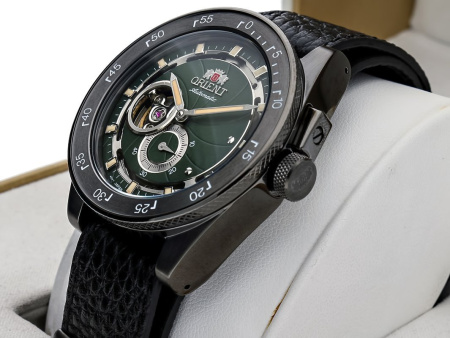 Часы наручные Orient RA-AR0202E10B Часы наручные Orient RA-AR0202E10B