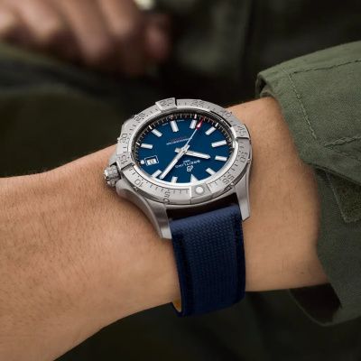 Часы наручные Breitling A17328101C1X1