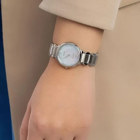 Часы наручные Citizen EM0920-86D