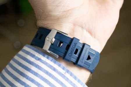 Часы наручные Omega 21032422003001 Часы наручные Omega 21032422003001