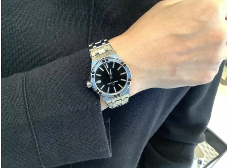 Часы наручные Maurice Lacroix AI1106-SS002-350-1	