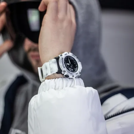 Часы наручные Casio GA-2200GC-7AER