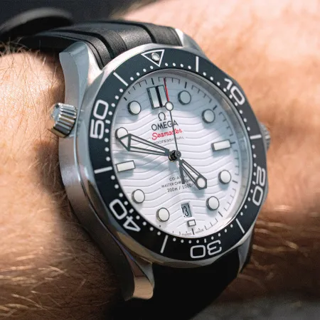 Часы наручные Omega 21032422004001 Часы наручные Omega 21032422004001