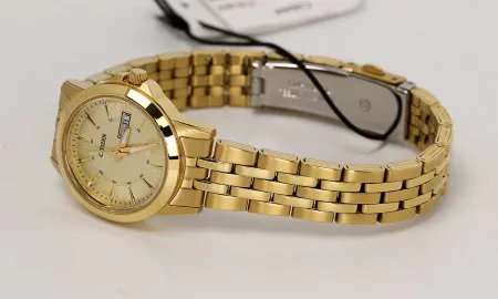 Часы наручные Citizen EQ0603-59P