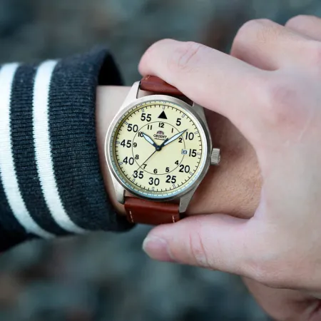 Часы наручные Orient RA-AC0H04Y10B