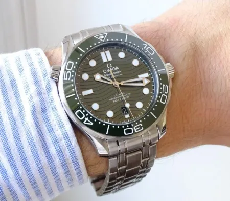 Часы наручные Omega 21030422010001 Часы наручные Omega 21030422010001
