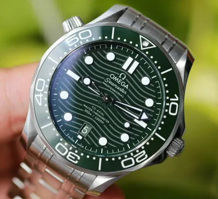 Часы наручные Omega 21030422010001 Часы наручные Omega 21030422010001